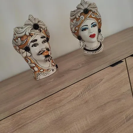 Modern Vacation In - Luna Lascari